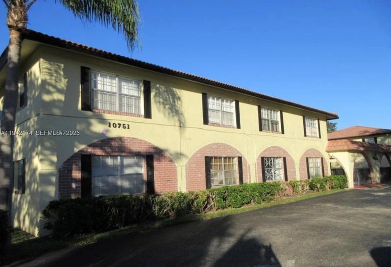 10751 Royal Palm Blvd # 17, Coral Springs, FL 33065
