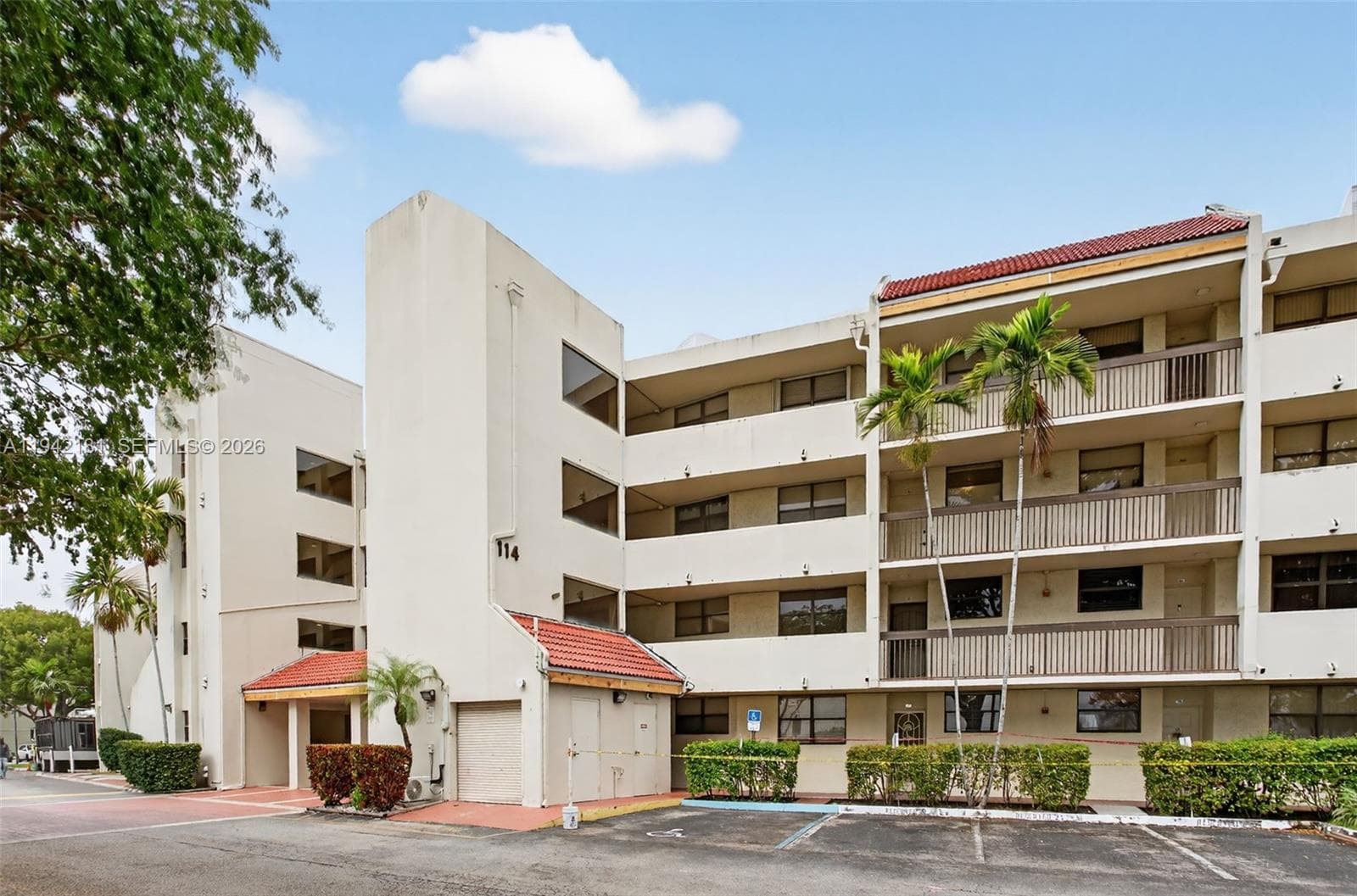 114 Lake Emerald Dr # 104, Oakland Park, FL 33309 — zdjęcie 2