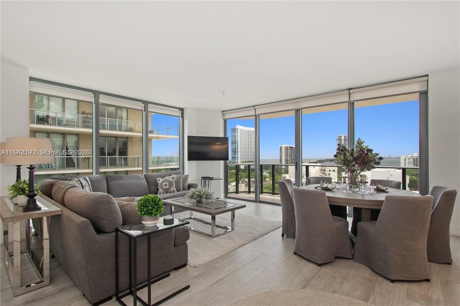 121 NE 34th St # 1008, Miami, FL 33137 — zdjęcie 2