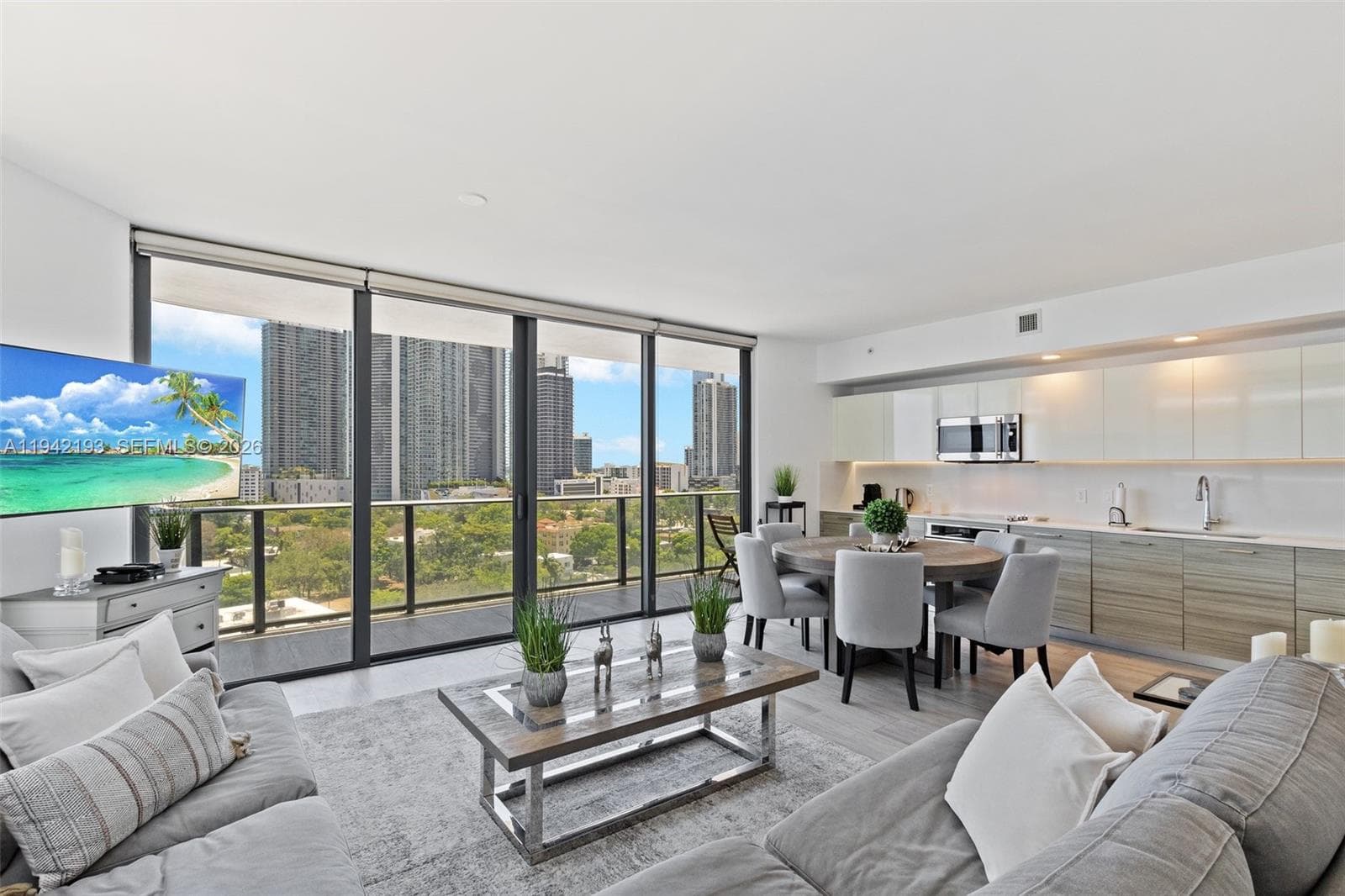 121 NE 34th St # 1008, Miami, FL 33137 — zdjęcie 5