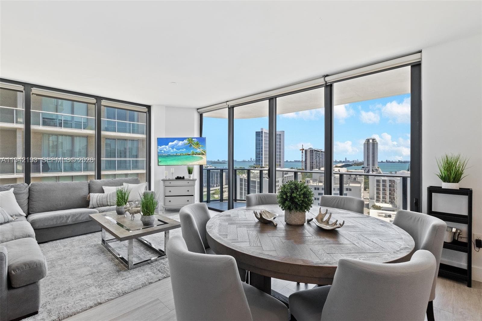 121 NE 34th St # 1008, Miami, FL 33137 — zdjęcie 4