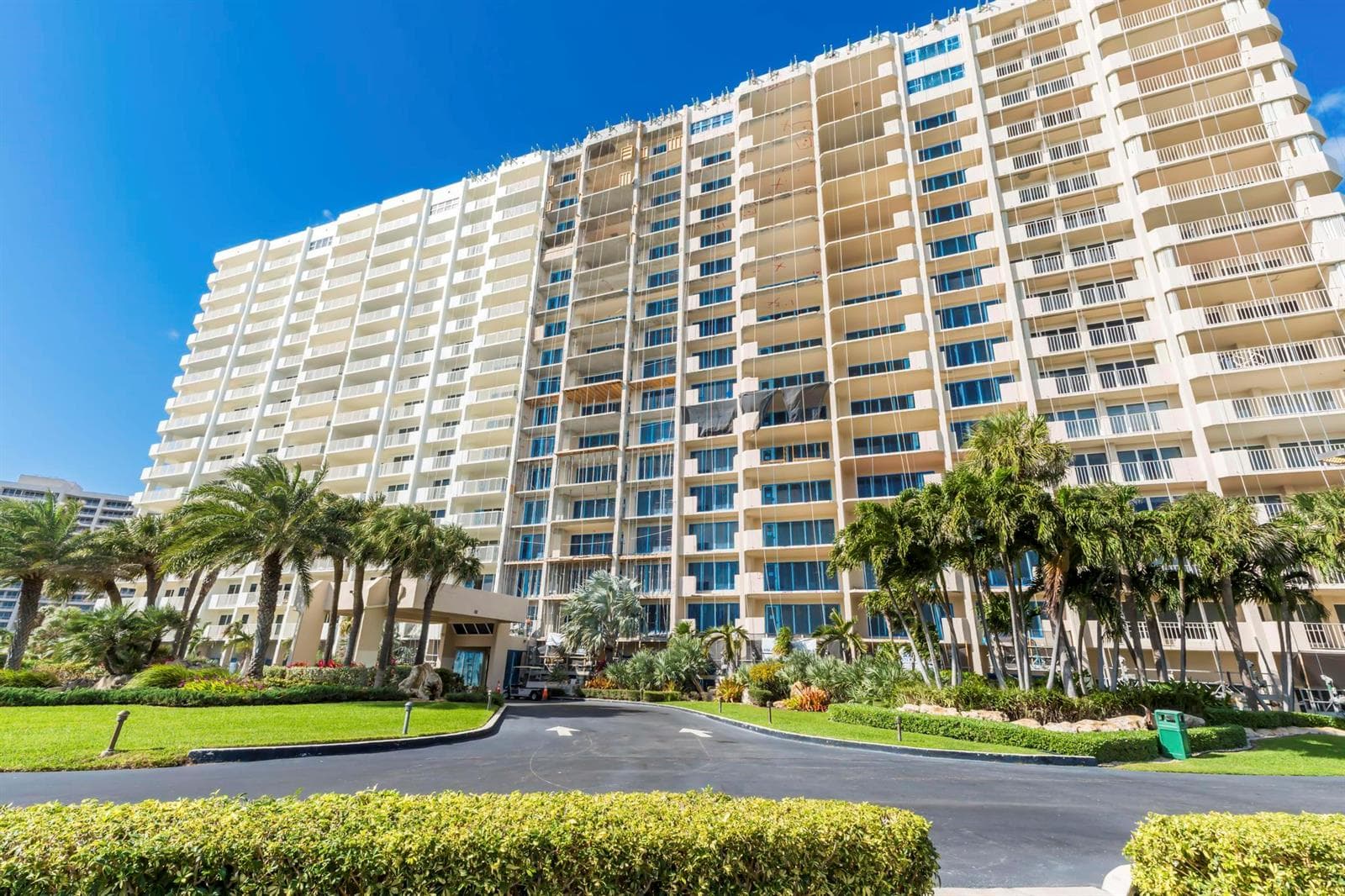 4301 N Ocean Boulevard # 1002, Boca Raton, FL 33431