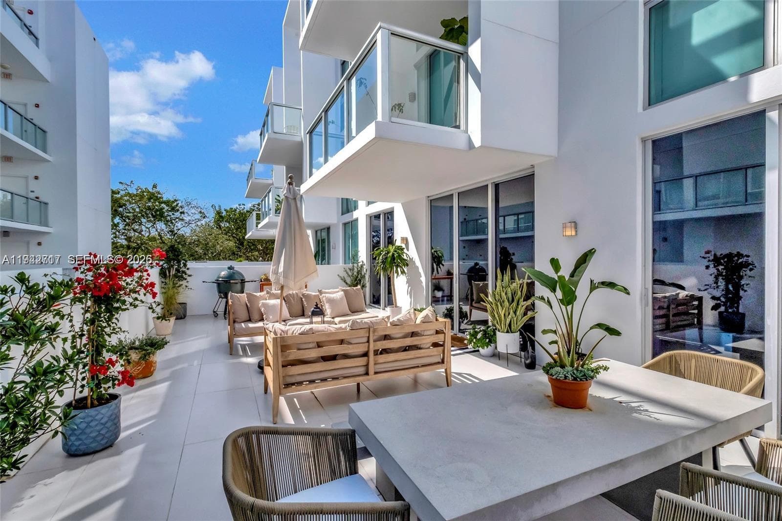 720 NE 62nd St # 307, Miami, FL 33138 — zdjęcie 3