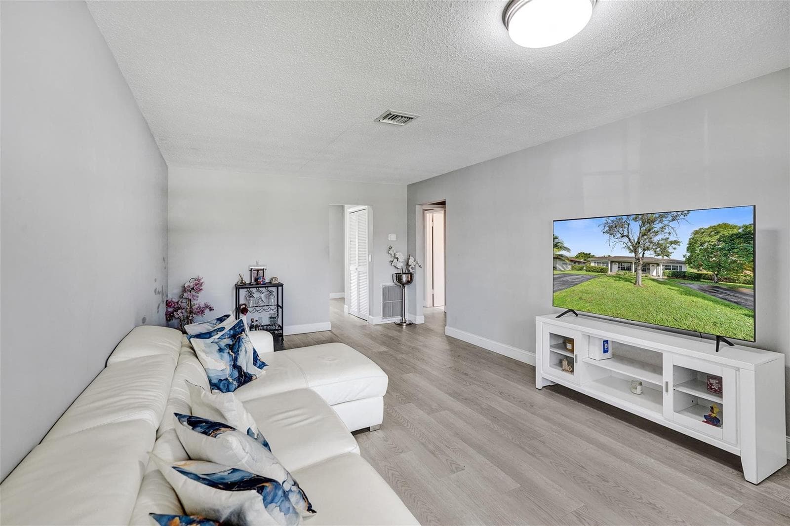 4017 Woodside Drive, Coral Springs, FL 33065 — zdjęcie 5
