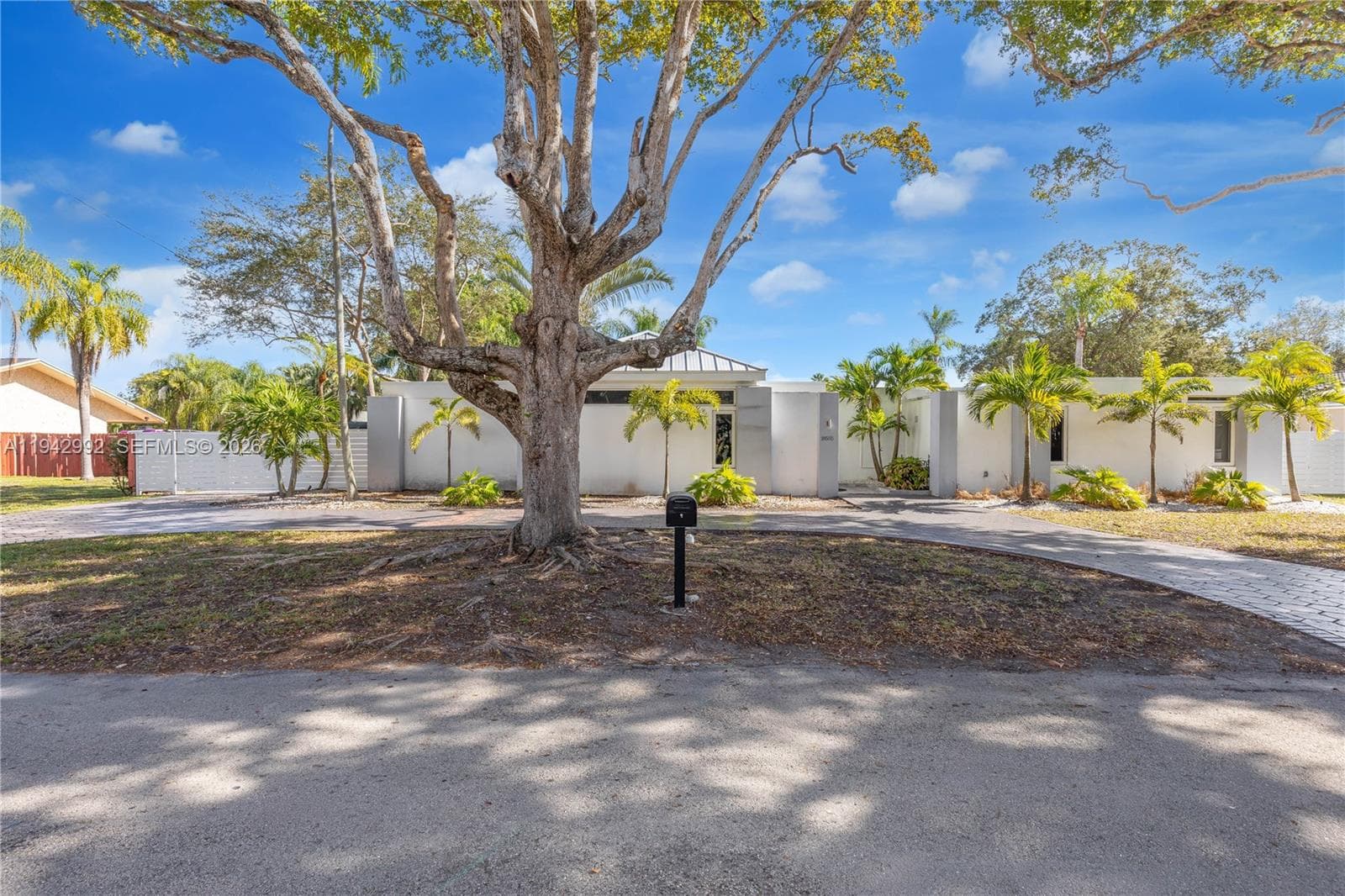 18555 SW 83rd Pl, Cutler Bay, FL 33157 — zdjęcie 3