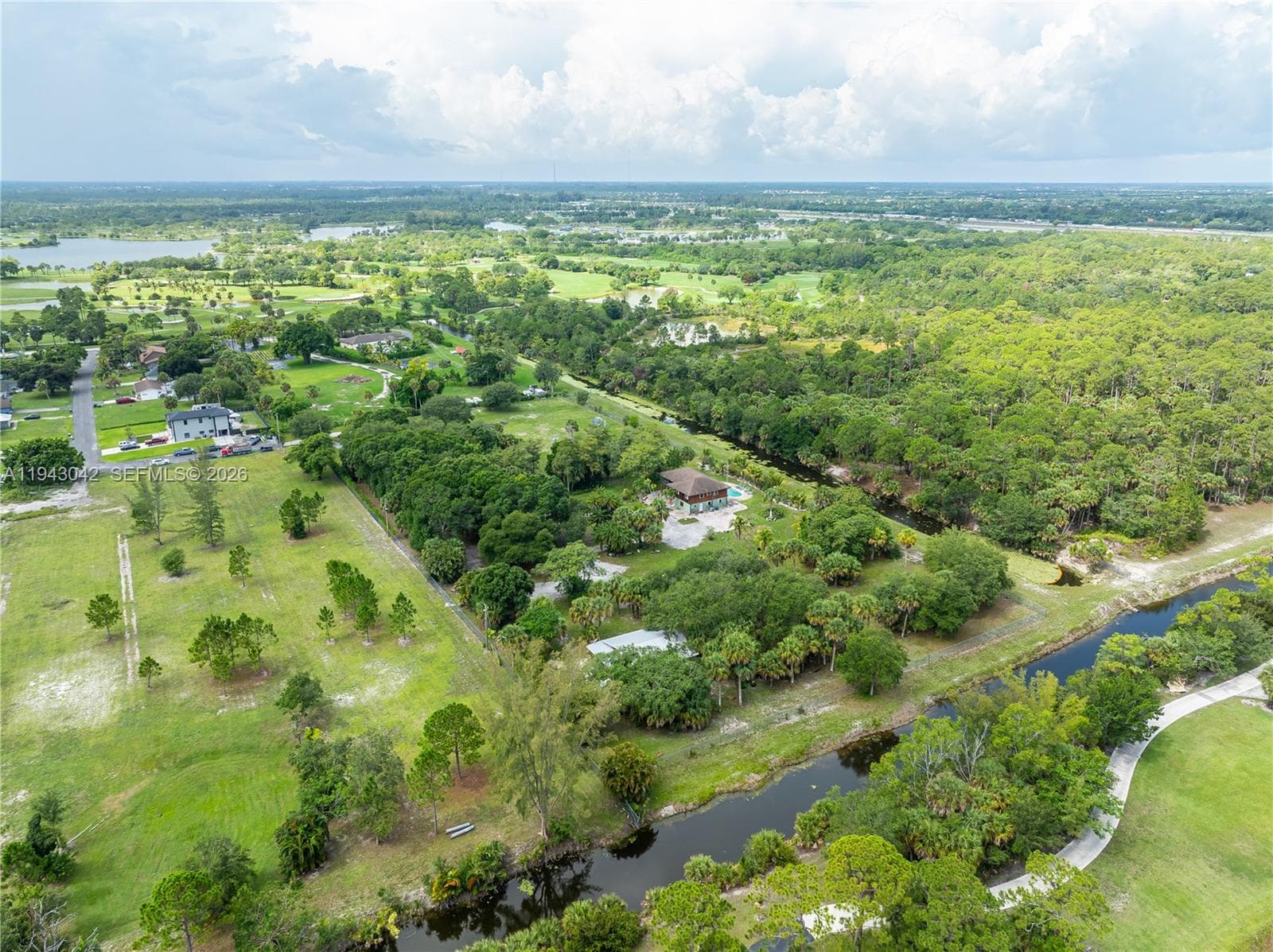 576 Marshall Rd, West Palm Beach, FL 33413 — zdjęcie 2