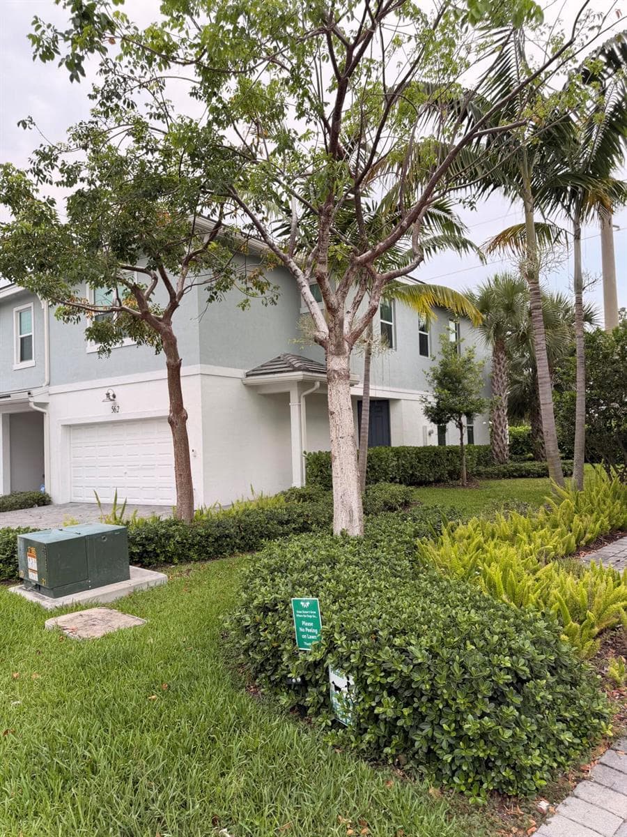 562 Parsons Way, Deerfield Beach, FL 33442 — zdjęcie 2