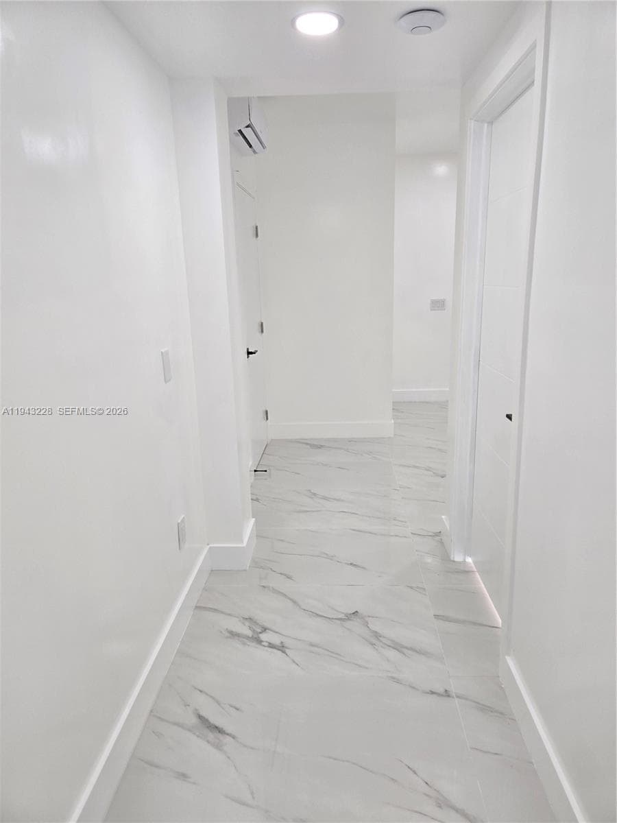 987 NE 145 # B, North Miami, FL 33161