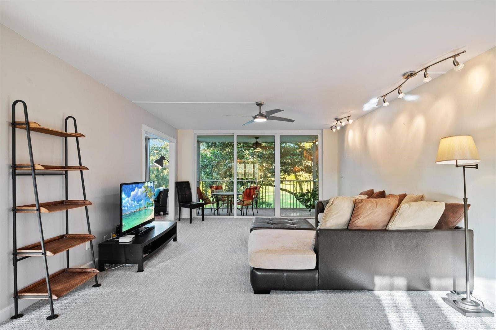 3900 Oaks Clubhouse Drive # 310, Pompano Beach, FL 33069 — zdjęcie 5