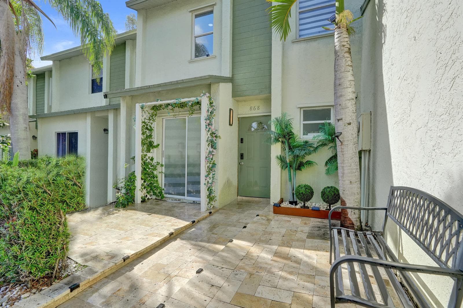868 Crystal Lake Drive, Deerfield Beach, FL 33064 — zdjęcie 2