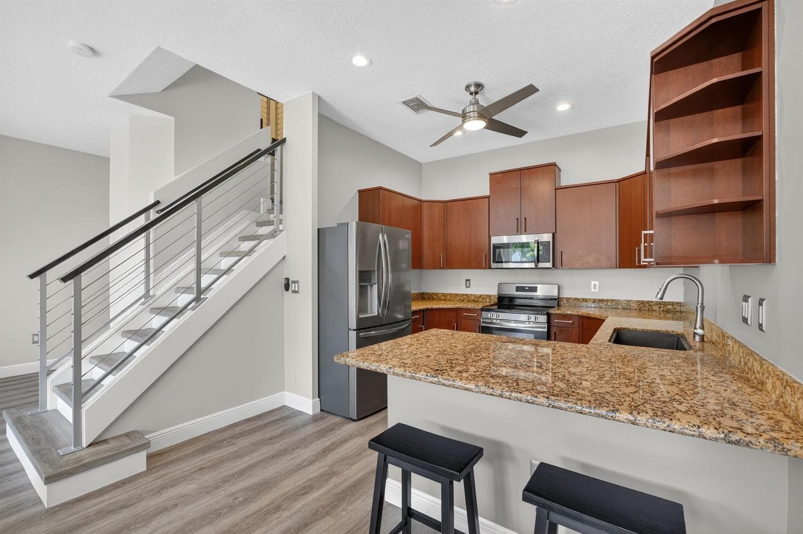 3024 NE 5th Terrace # 10, Wilton Manors, FL 33334 — zdjęcie 4