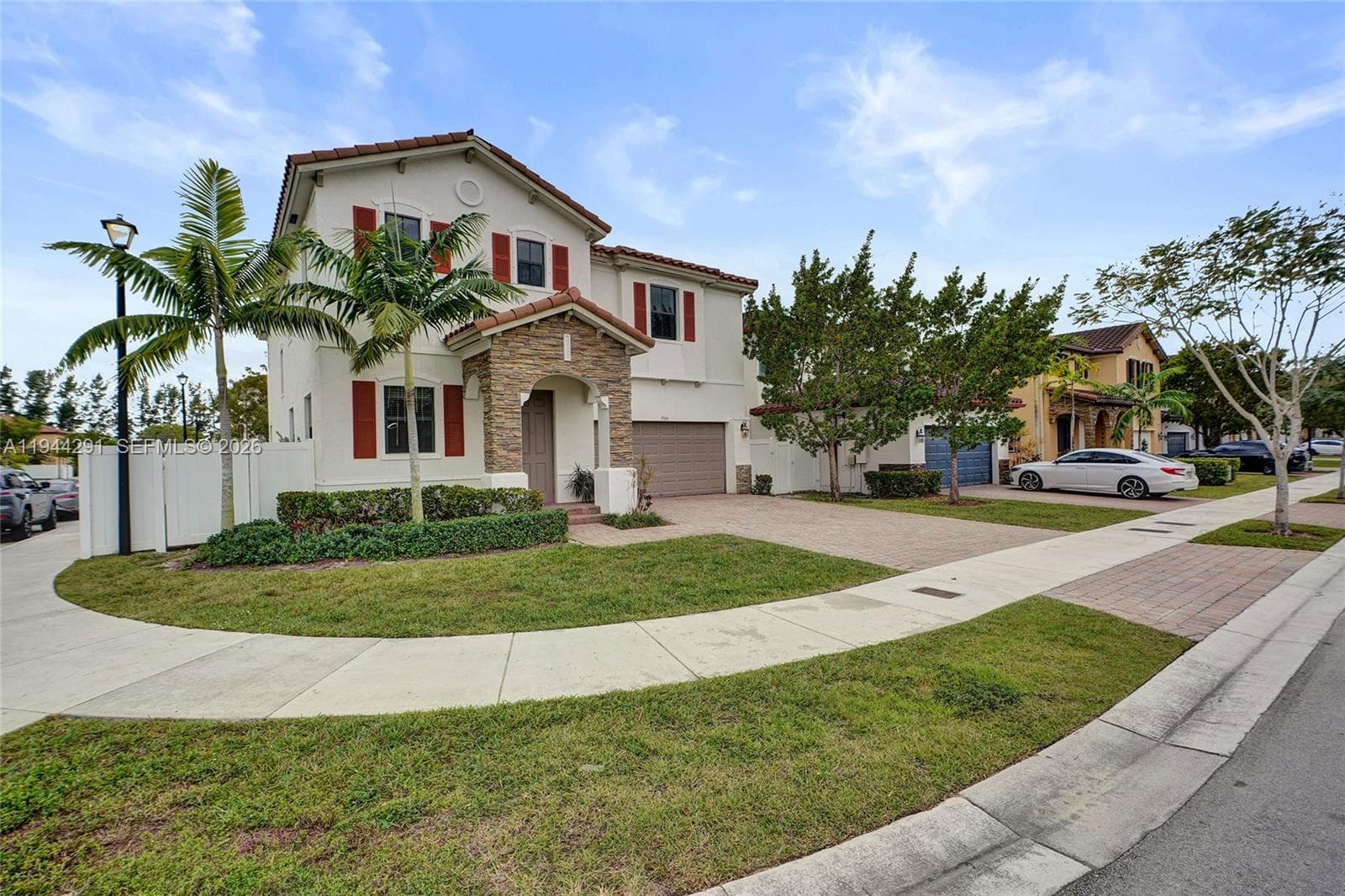 3504 W 94th St, Hialeah, FL 33018 — zdjęcie 2