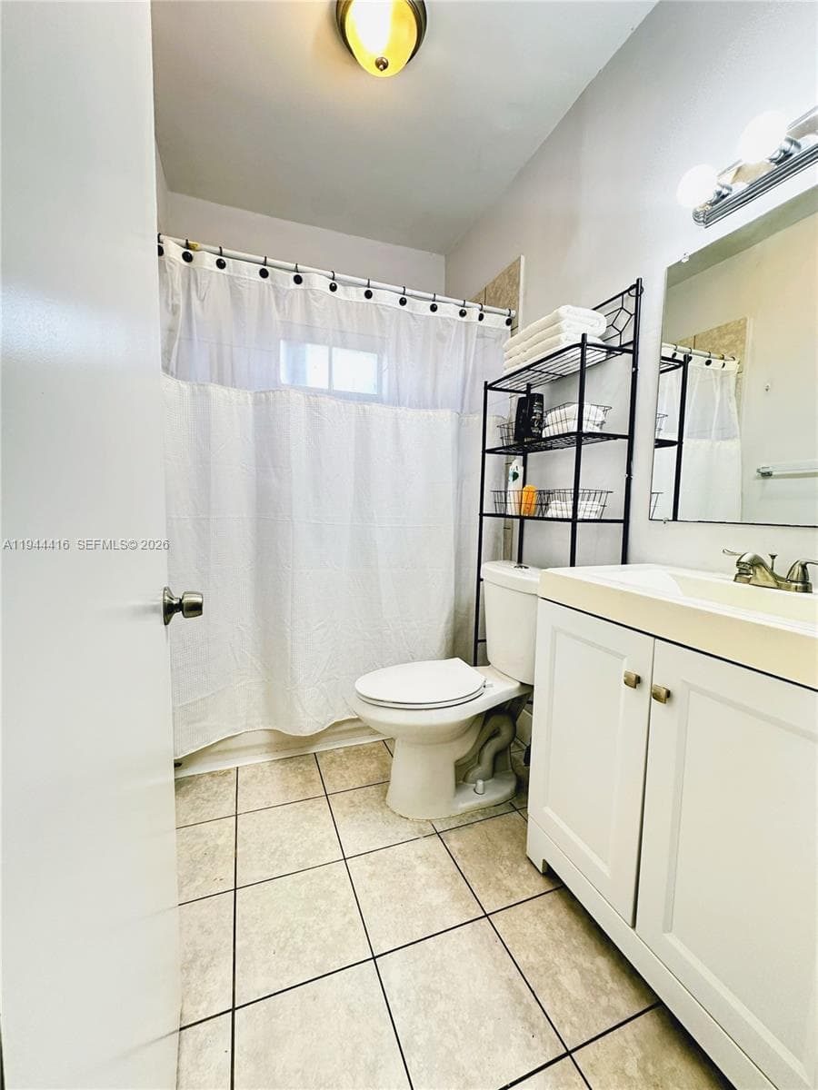 1821 NW 33rd  St, Miami, FL 33142 — zdjęcie 3