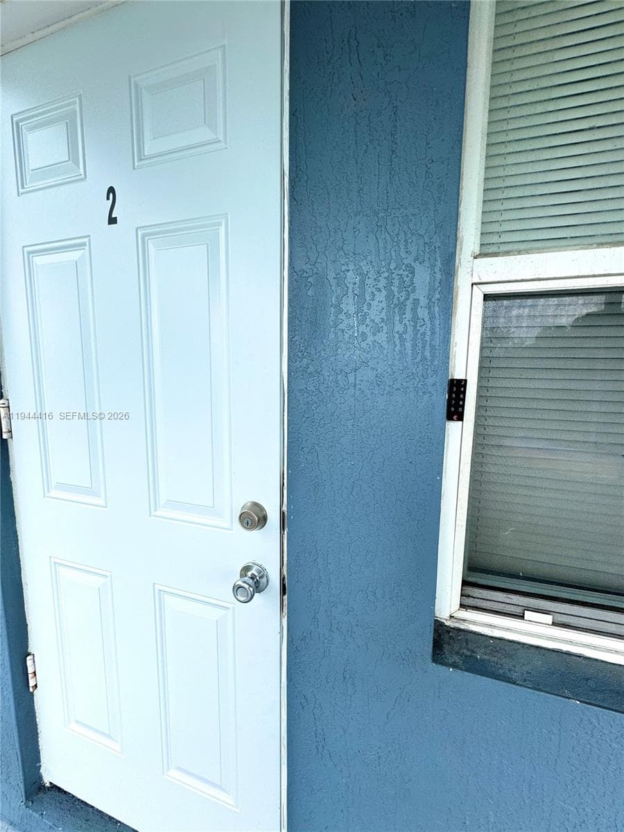 1821 NW 33rd  St, Miami, FL 33142 — zdjęcie 5