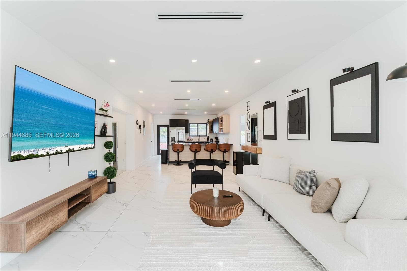 187 NW 53rd St, Miami, FL 33127 — zdjęcie 3