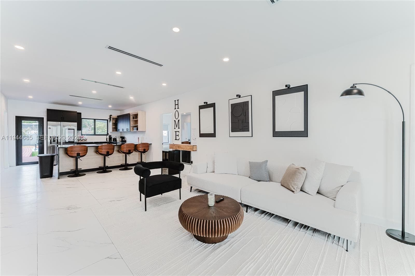 187 NW 53rd St, Miami, FL 33127 — zdjęcie 4