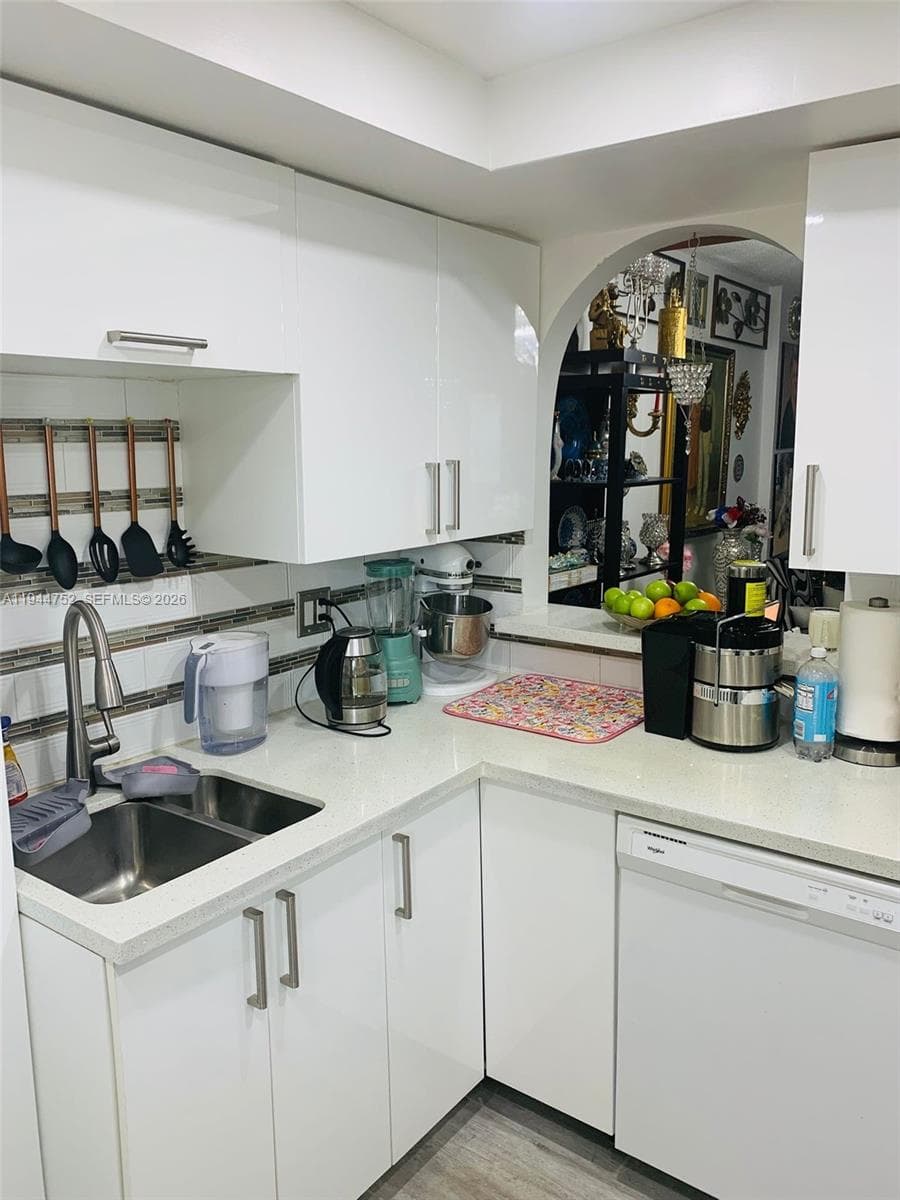 1333 E Hallandale Beach Blvd # 131, Hallandale Beach, FL 33009 — zdjęcie 4