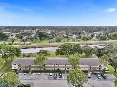 7610 NW 1st St # 208, Margate, FL 33063