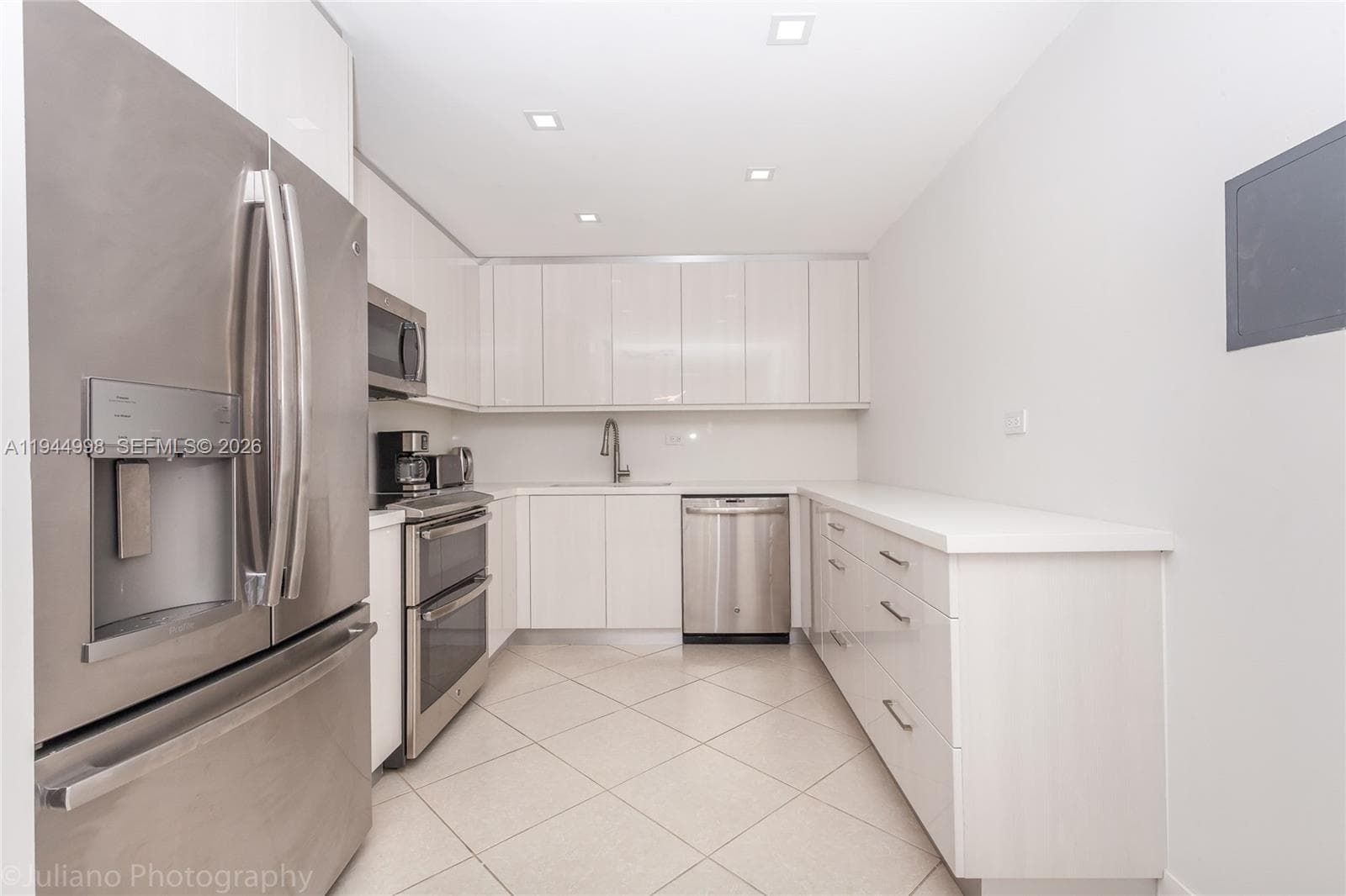 5555 Collins Ave # 9U, Miami Beach, FL 33140 — zdjęcie 4