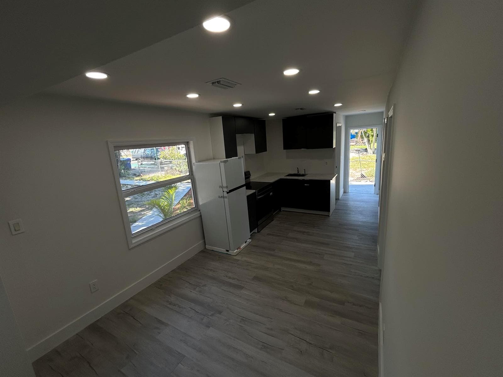 1063 NW 55th Terrace, Miami, FL 33127 — zdjęcie 2