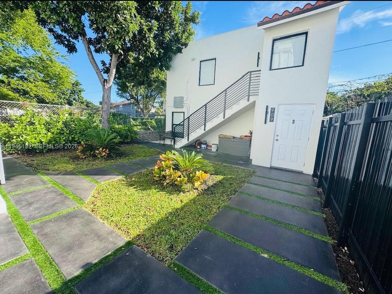 905 SW 13th Ct, Miami, FL 33135 — zdjęcie 5