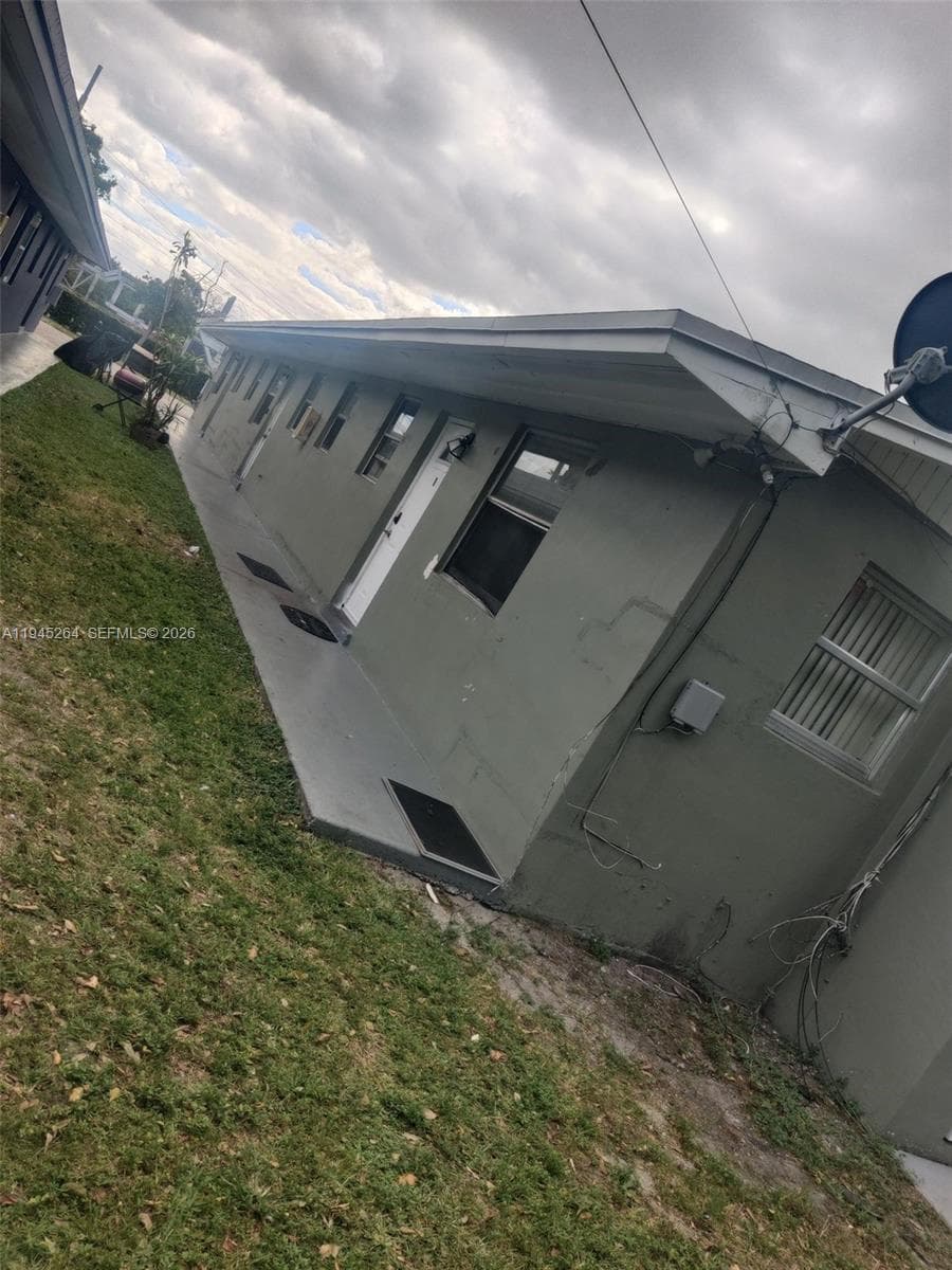 844 SW 10th St, Hallandale Beach, FL 33009 — zdjęcie 4