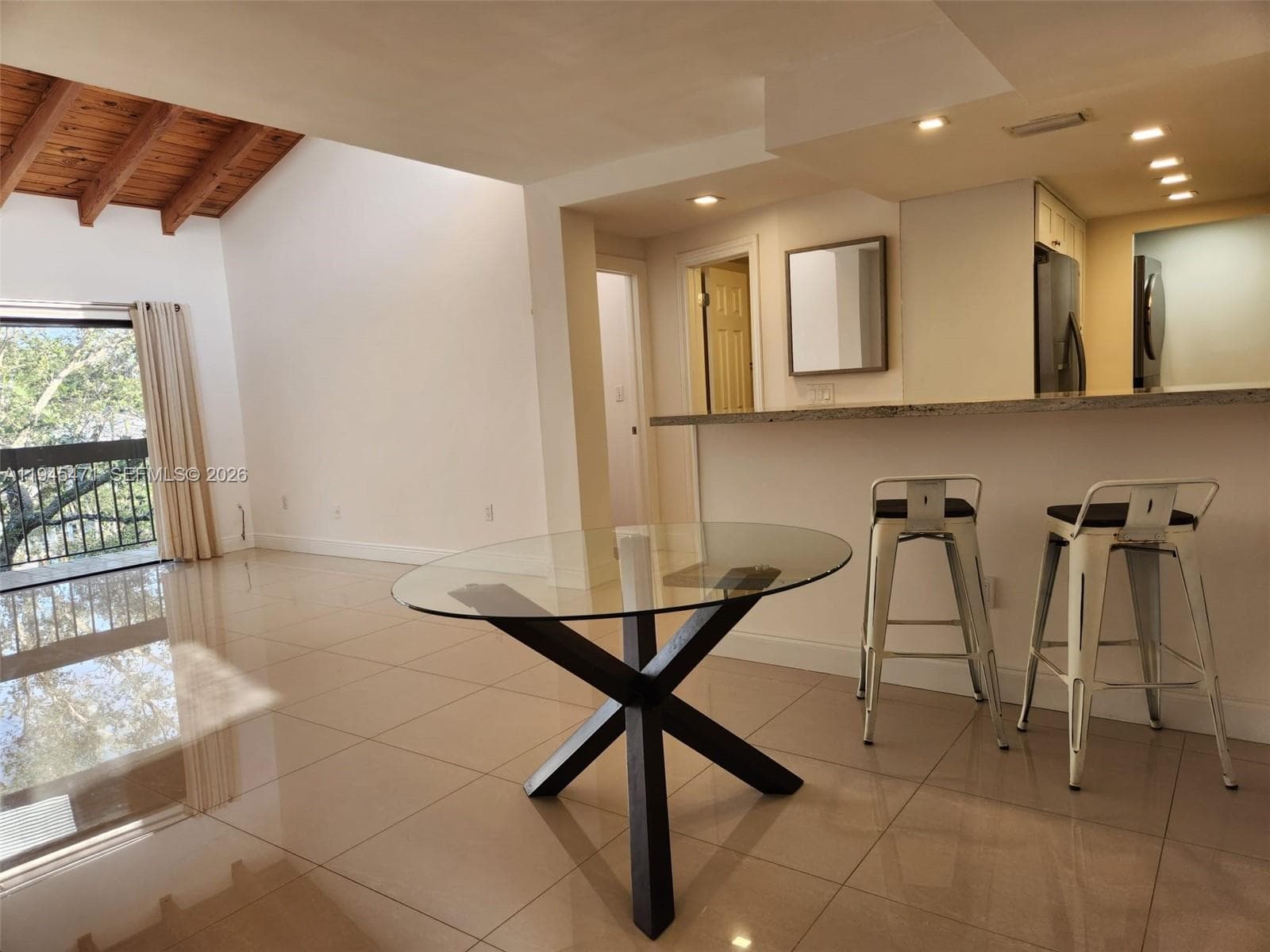 5201 Orduna Dr # 14, Coral Gables, FL 33146 — zdjęcie 3