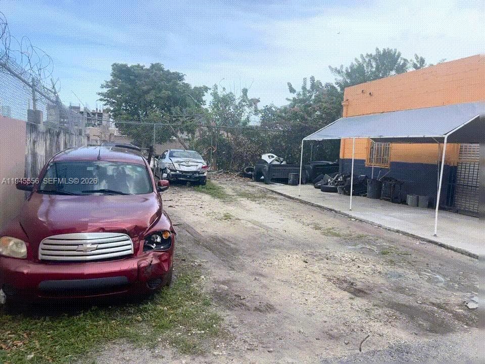 2005 NW 10th Ave, Miami, FL 33127 — zdjęcie 2