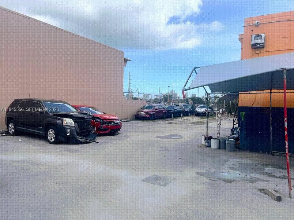 2005 NW 10th Ave, Miami, FL 33127 — zdjęcie 3