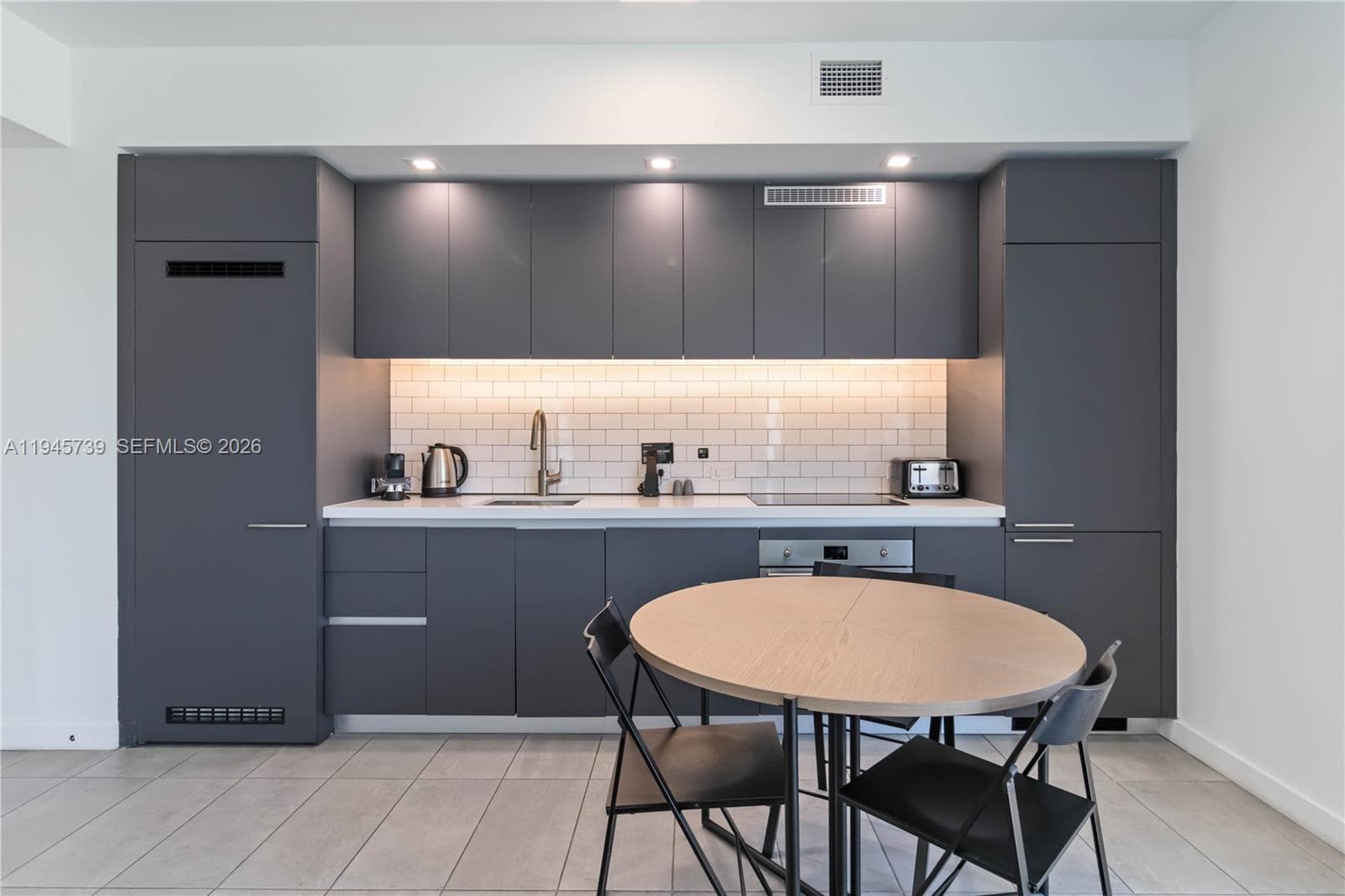 227 NE 2nd St # 2506, Miami, FL 33132 — zdjęcie 3