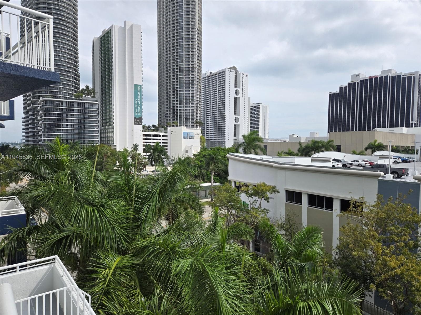 275 NE 18th St # 503, Miami, FL 33132 — zdjęcie 5