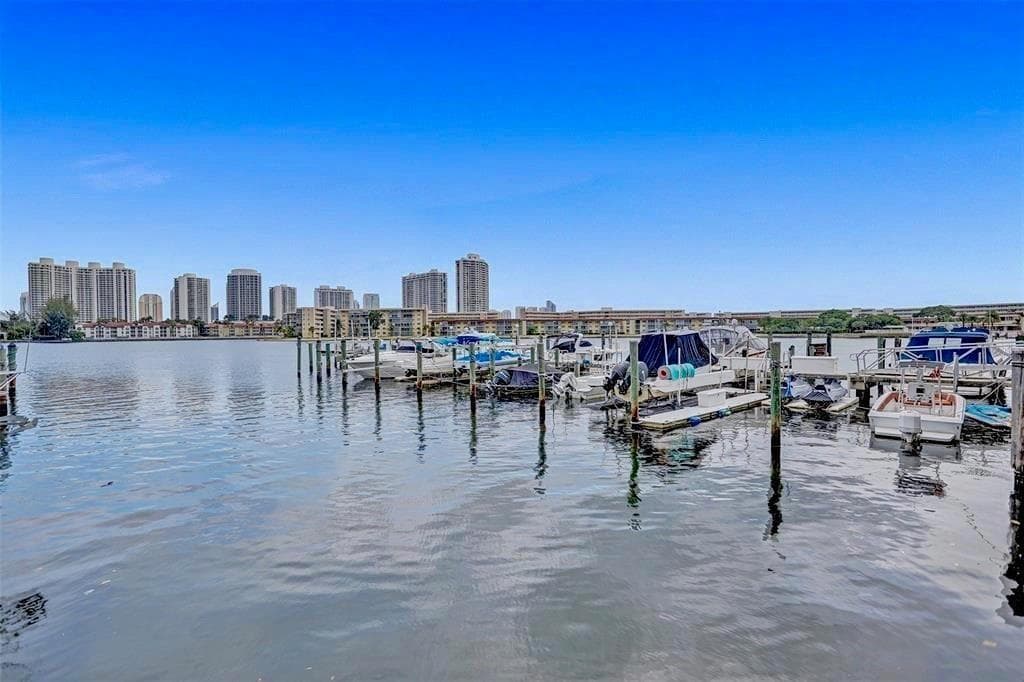 18031 Biscayne Boulevard # 1104, Aventura, FL 33160 — zdjęcie 2