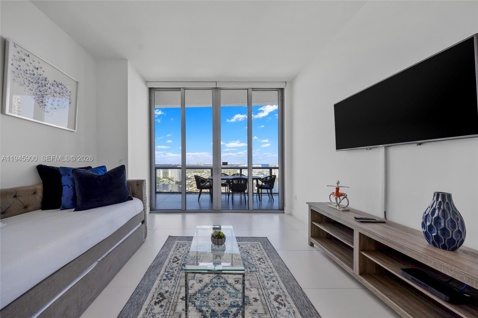 2600 E Hallandale Beach Blvd # T3304, Hallandale Beach, FL 33009 — zdjęcie 2