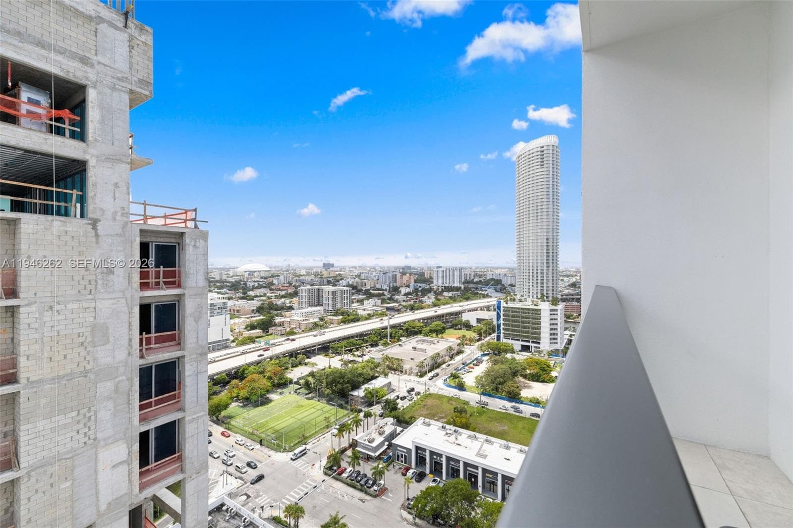 239 SW 9th St # 2303, Miami, FL 33130 — zdjęcie 3