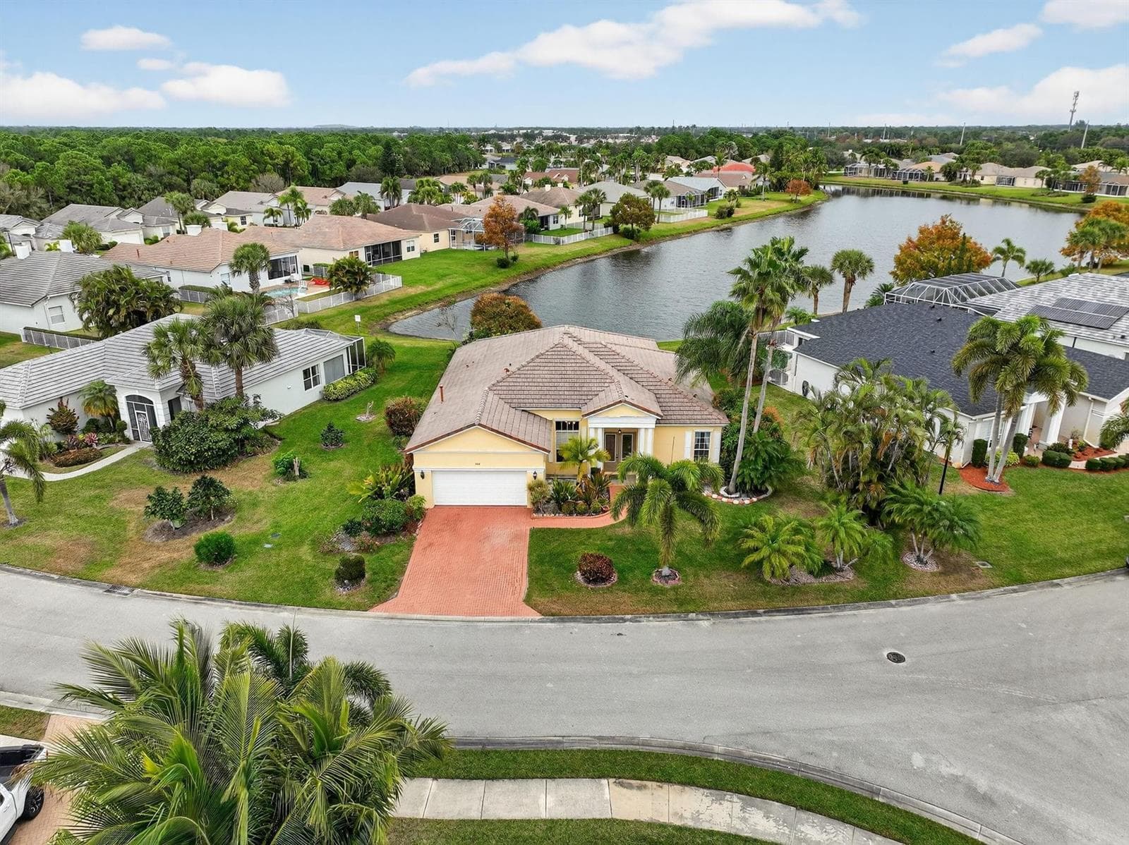 544 SW Lake Manatee Way, Port St. Lucie, FL 34986 — zdjęcie 3