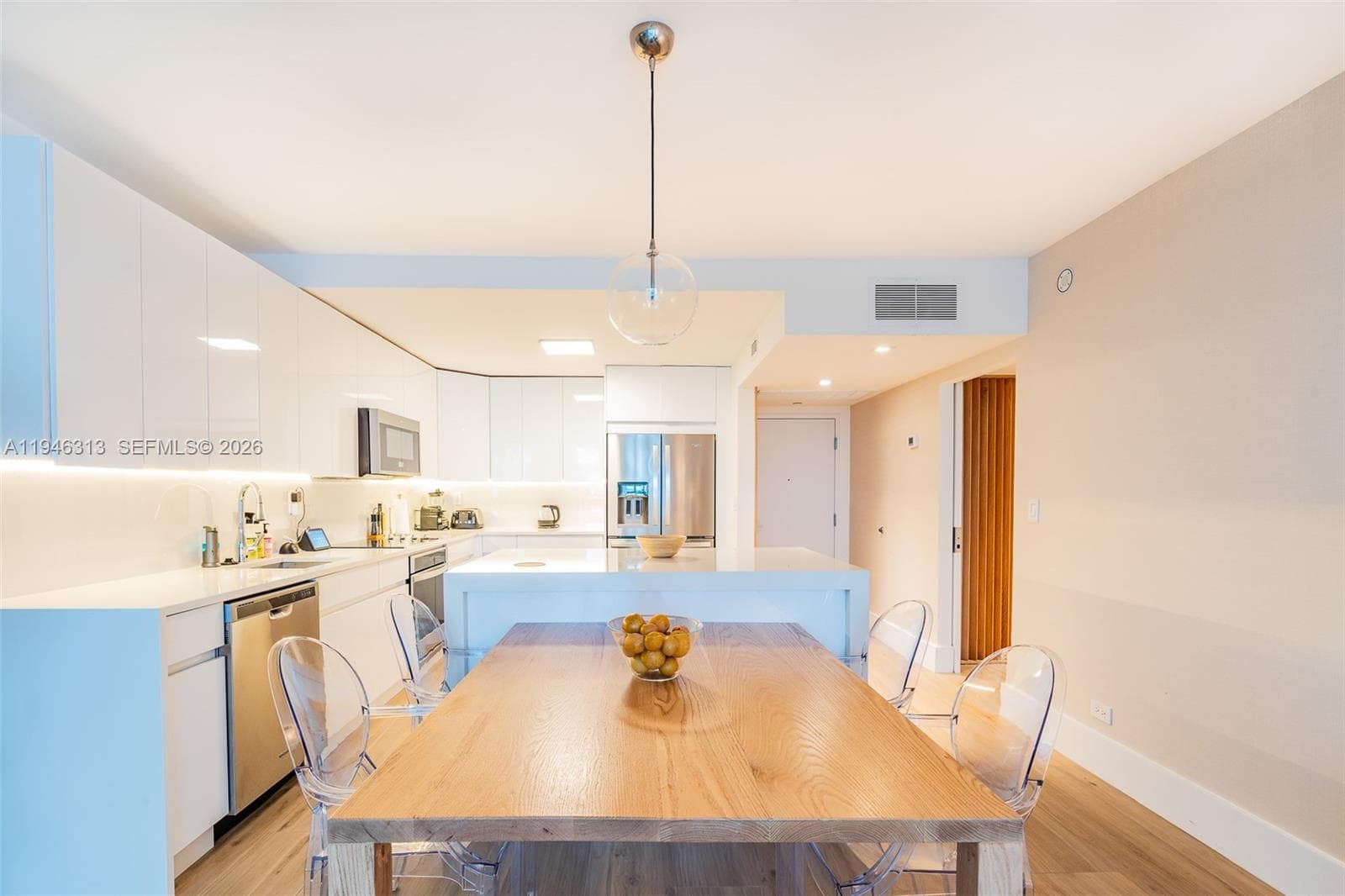 2301 Collins Ave # 719, Miami Beach, FL 33139 — zdjęcie 2