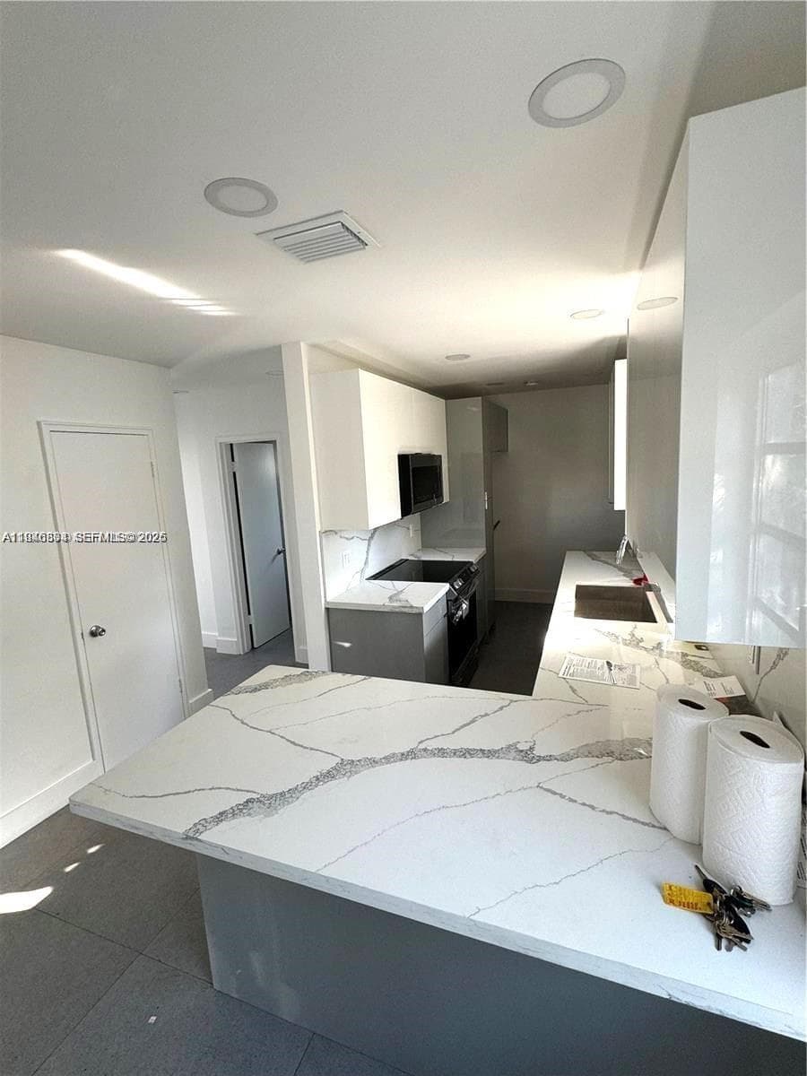 110 NW 120 Ter, North Miami, FL 33168 — zdjęcie 4