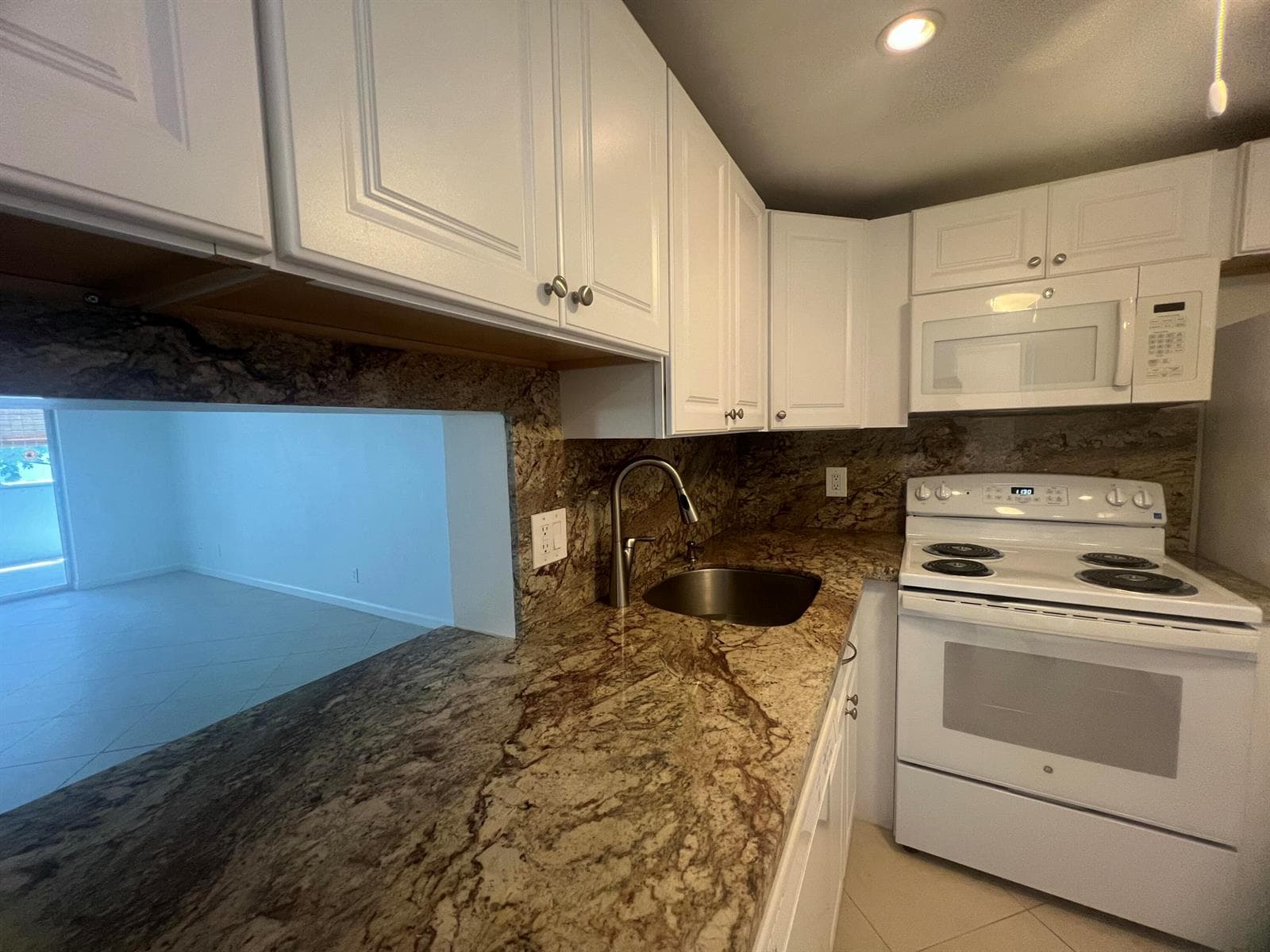 2615 NE 3rd Court # 213, Boynton Beach, FL 33435 — zdjęcie 4