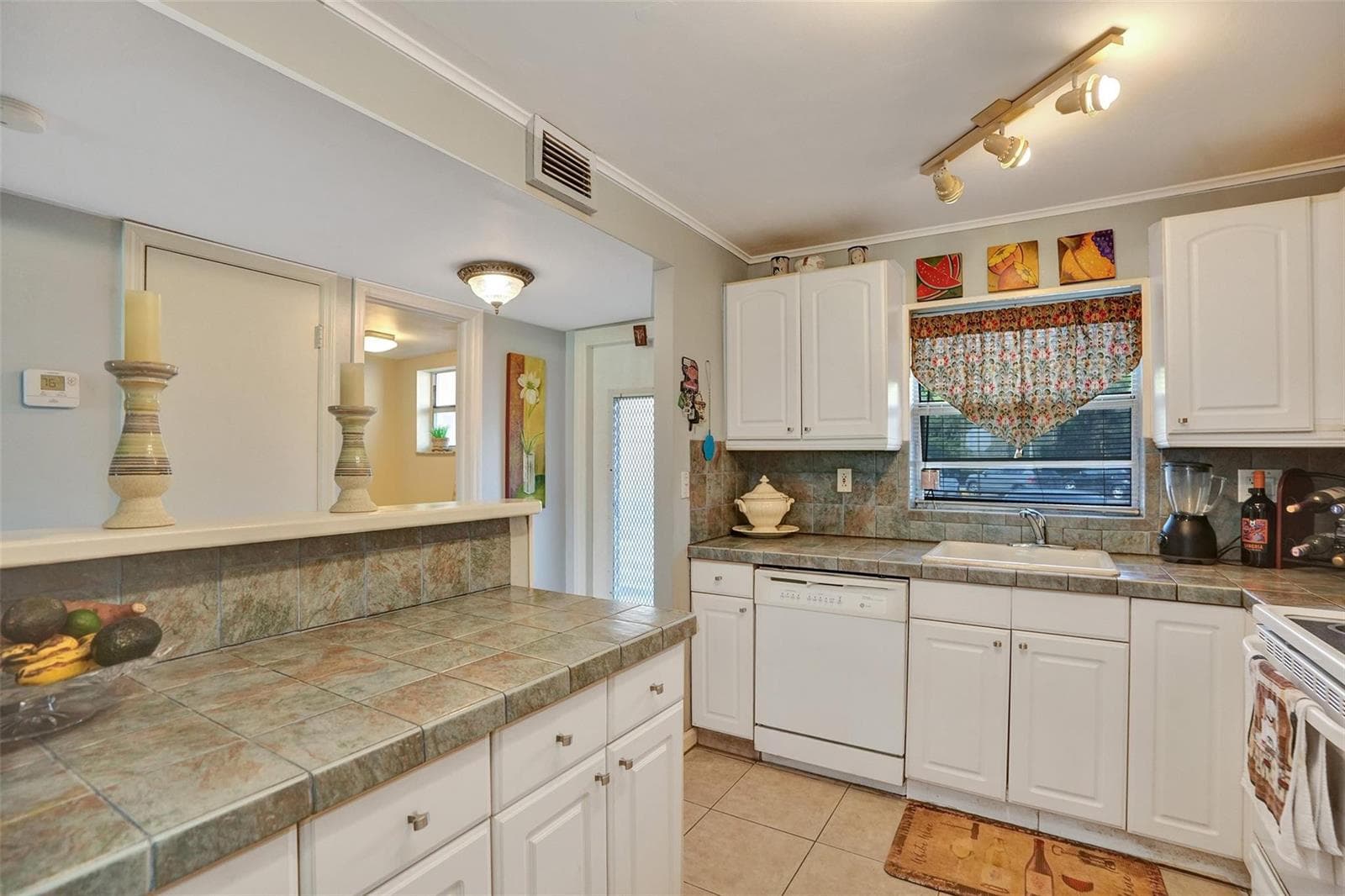 9821 Sunrise Lakes Boulevard # 106, Sunrise, FL 33322 — zdjęcie 5