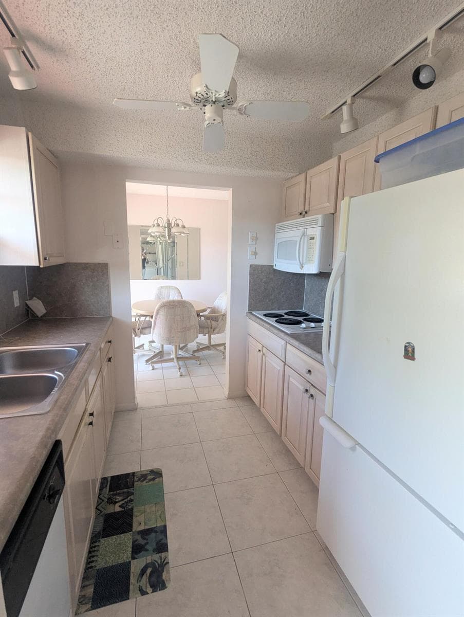 2 Golfs Edge # D, West Palm Beach, FL 33417 — zdjęcie 3
