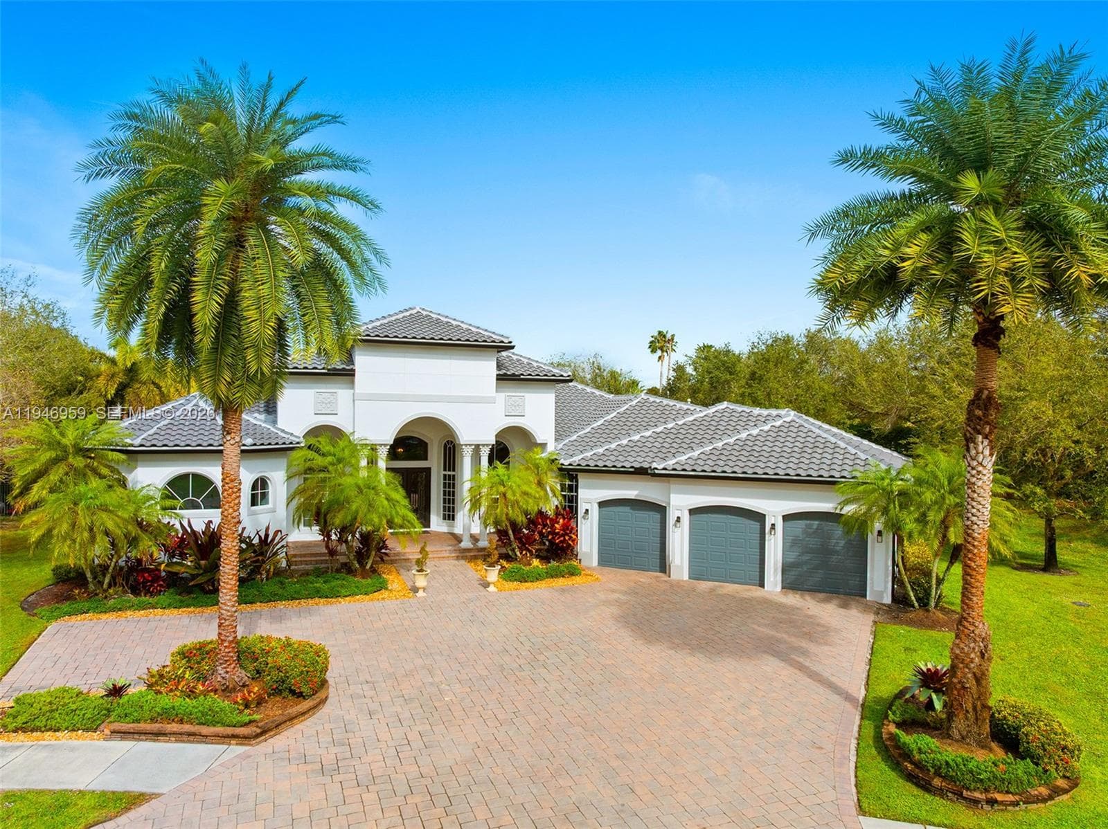 12401 N Stonebrook Cir, Davie, FL 33330 — zdjęcie 2