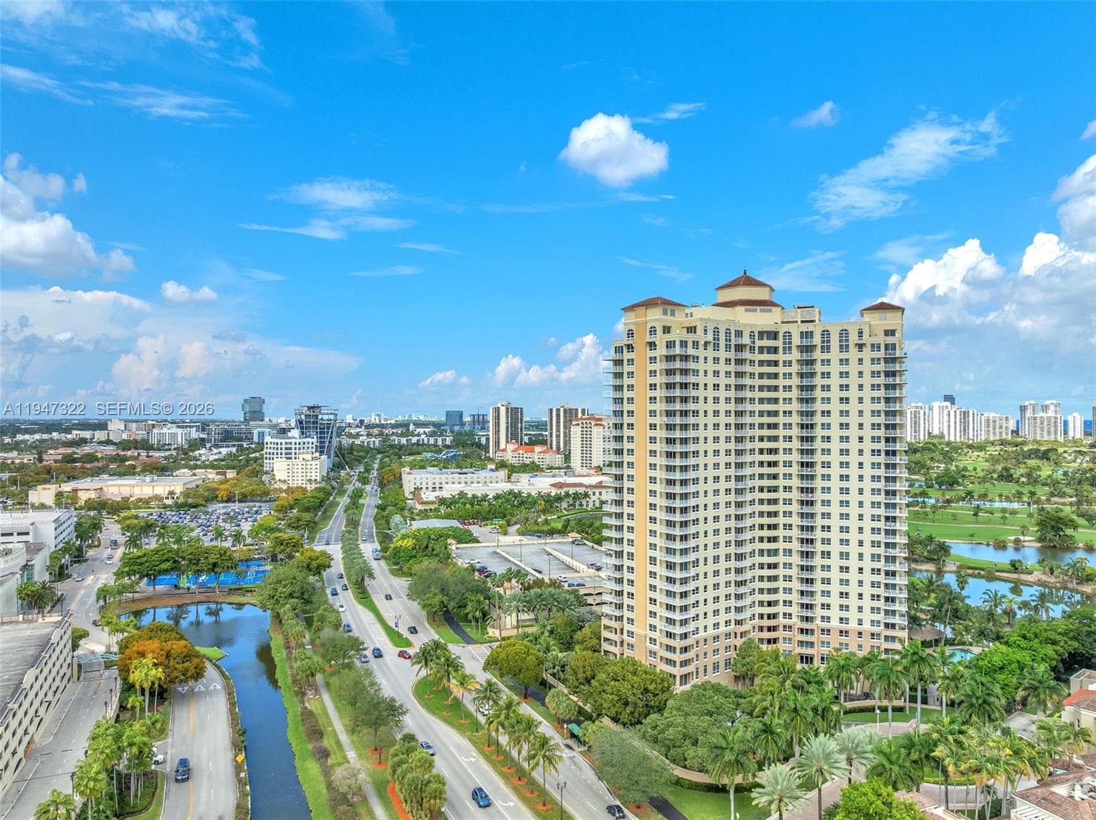 19501 W Country Club Dr # 505, Aventura, FL 33180 — zdjęcie 2