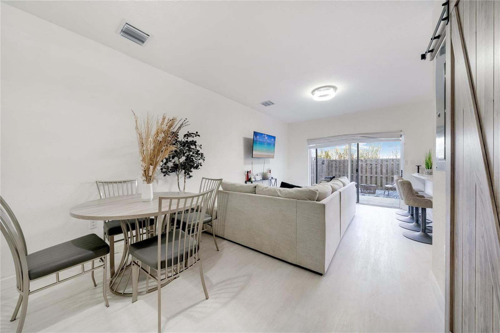 1214 NW 4th Lane # 1214, Homestead, FL 33034 — zdjęcie 2