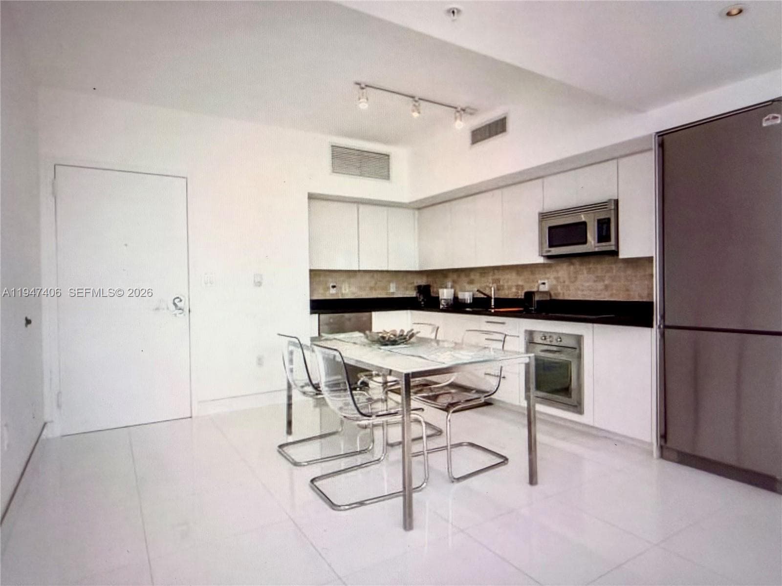 92 SW 3rd St # 4309, Miami, FL 33130 — zdjęcie 3