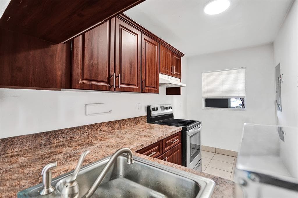 9440 Poinciana Place # 101, Davie, FL 33324 — zdjęcie 5