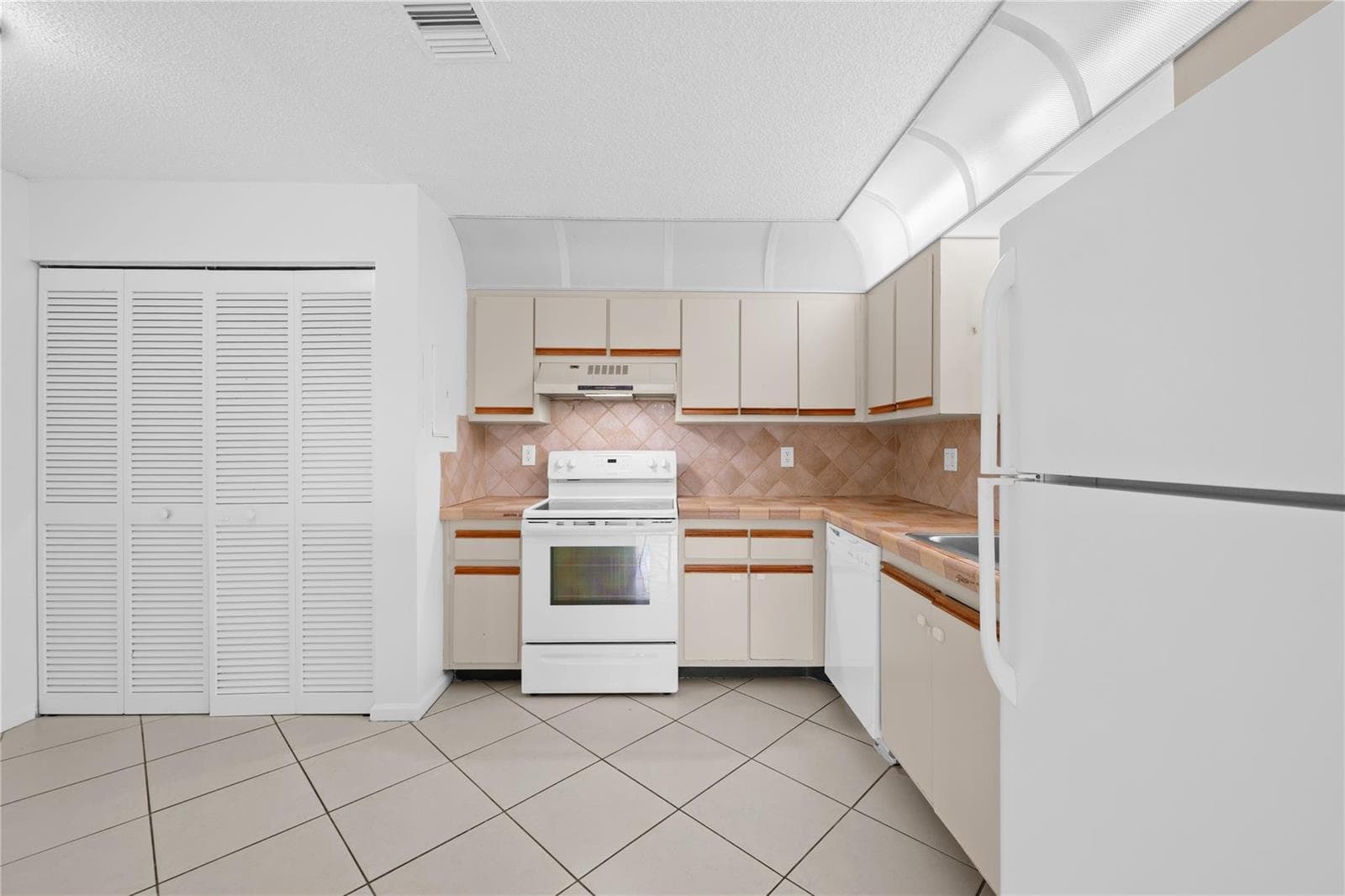 3574 NW 95th Terrace # 8q, Fort Lauderdale, FL 33351 — zdjęcie 4