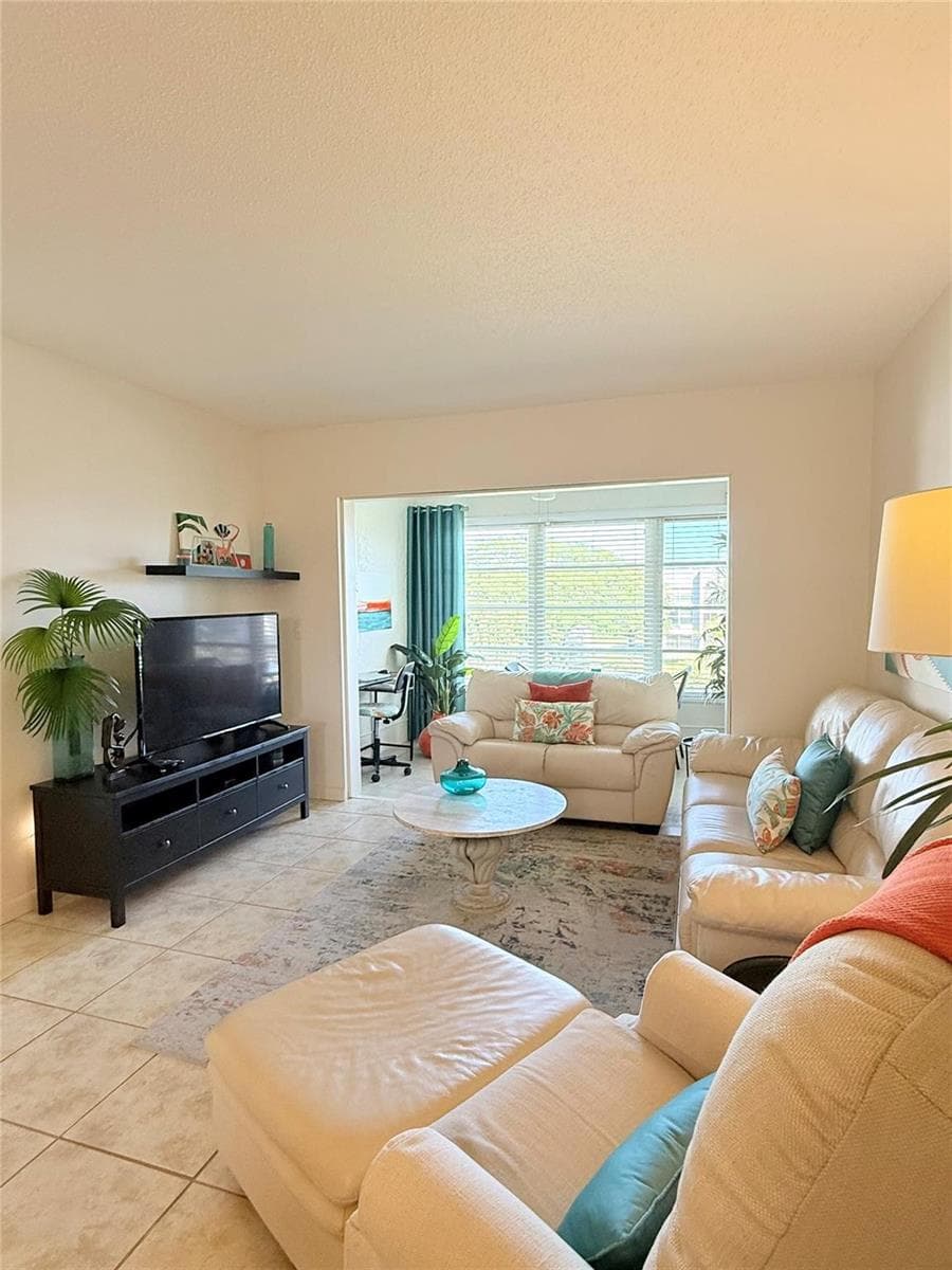 6650 Royal Palm Boulevard # 311 C, Margate, FL 33063 — zdjęcie 2