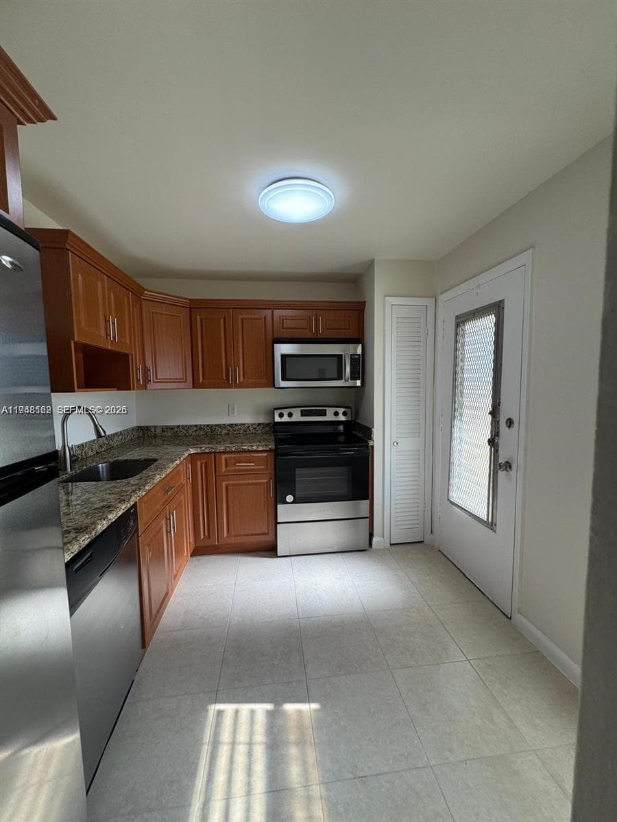 1201 NE 191st St # G313, Miami, FL 33179 — zdjęcie 5