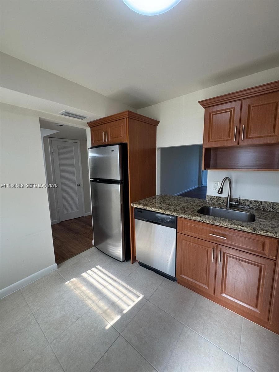 1201 NE 191st St # G313, Miami, FL 33179 — zdjęcie 4
