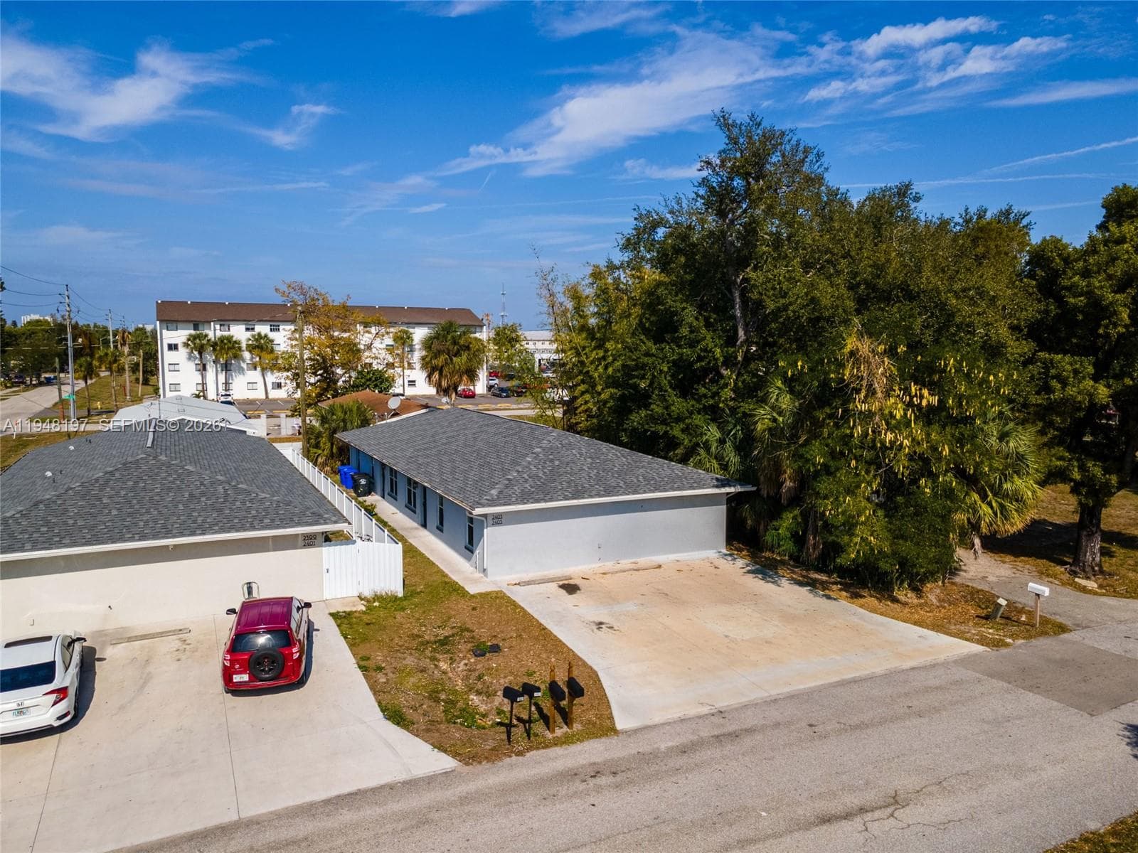 2403/2405 Maple Ave, Fort Myers, FL 33901 — zdjęcie 2